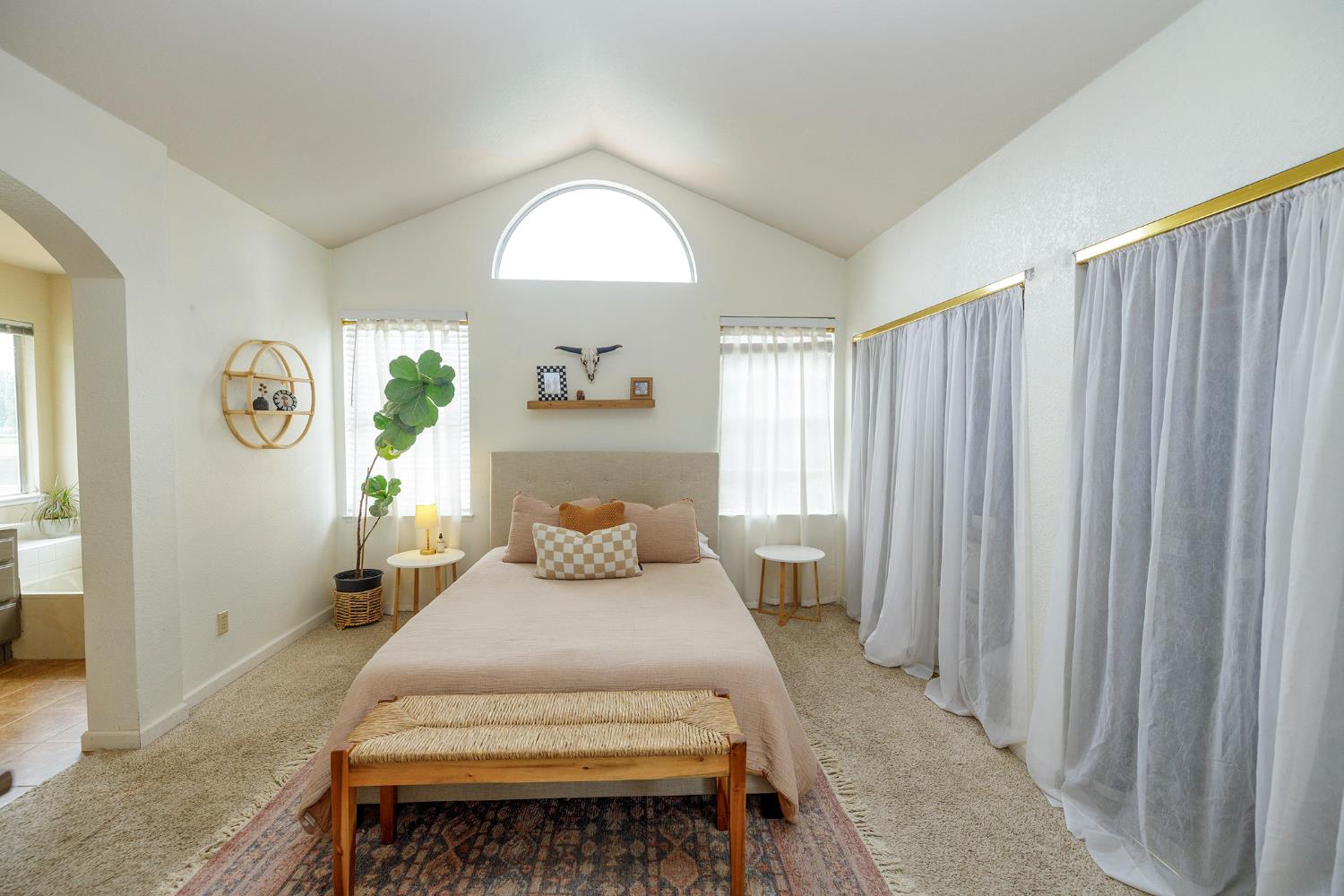 1012 Arroyo Hondo Pl, Modesto, CA 95358
