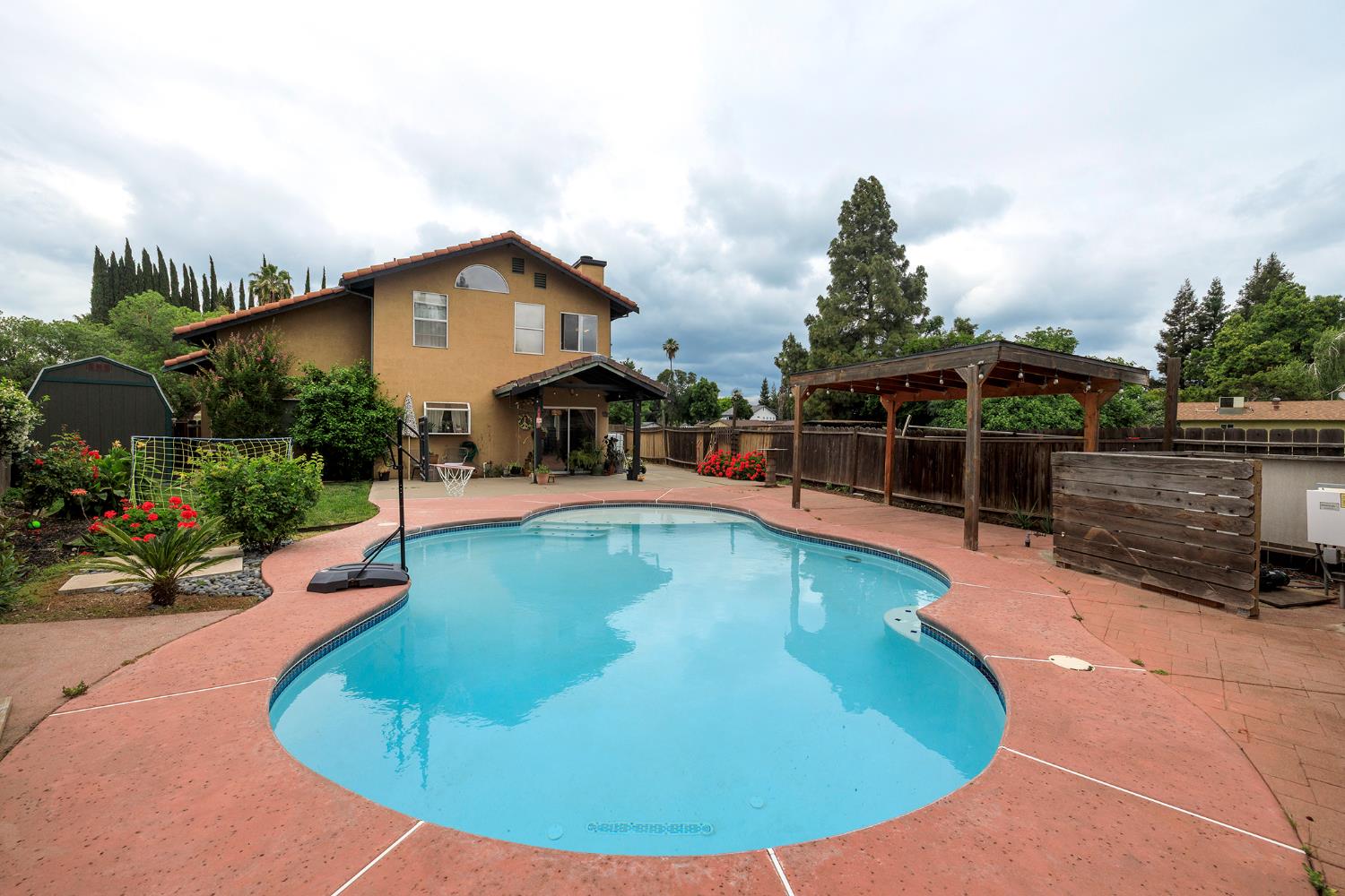 1012 Arroyo Hondo Pl, Modesto, CA 95358