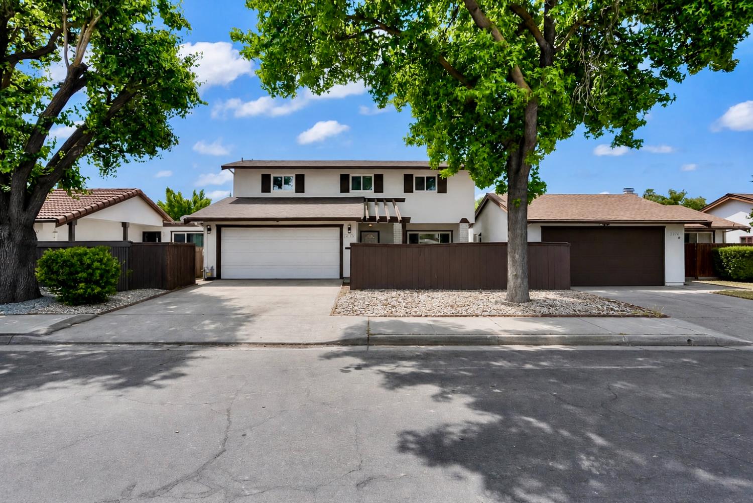 2620 El Charro Dr, Modesto, CA 95354
