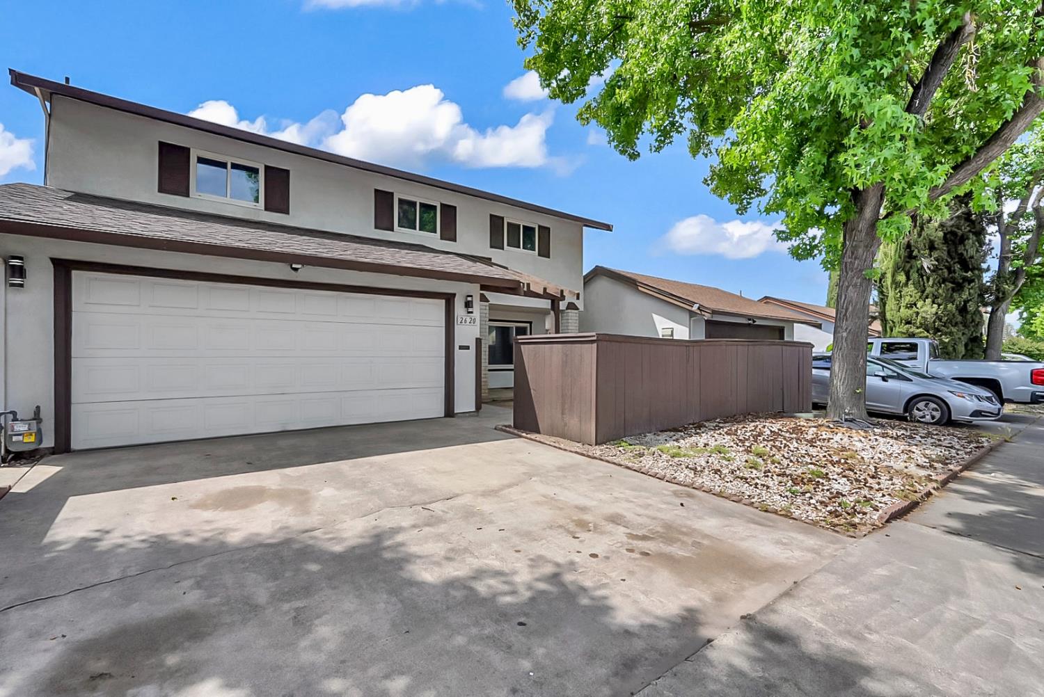 2620 El Charro Dr, Modesto, CA 95354