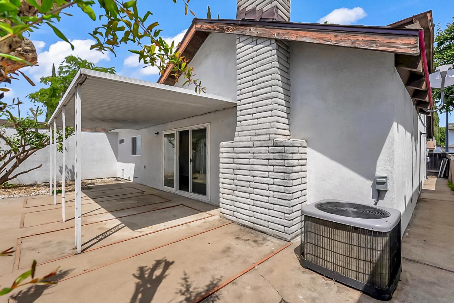 2620 El Charro Dr, Modesto, CA 95354
