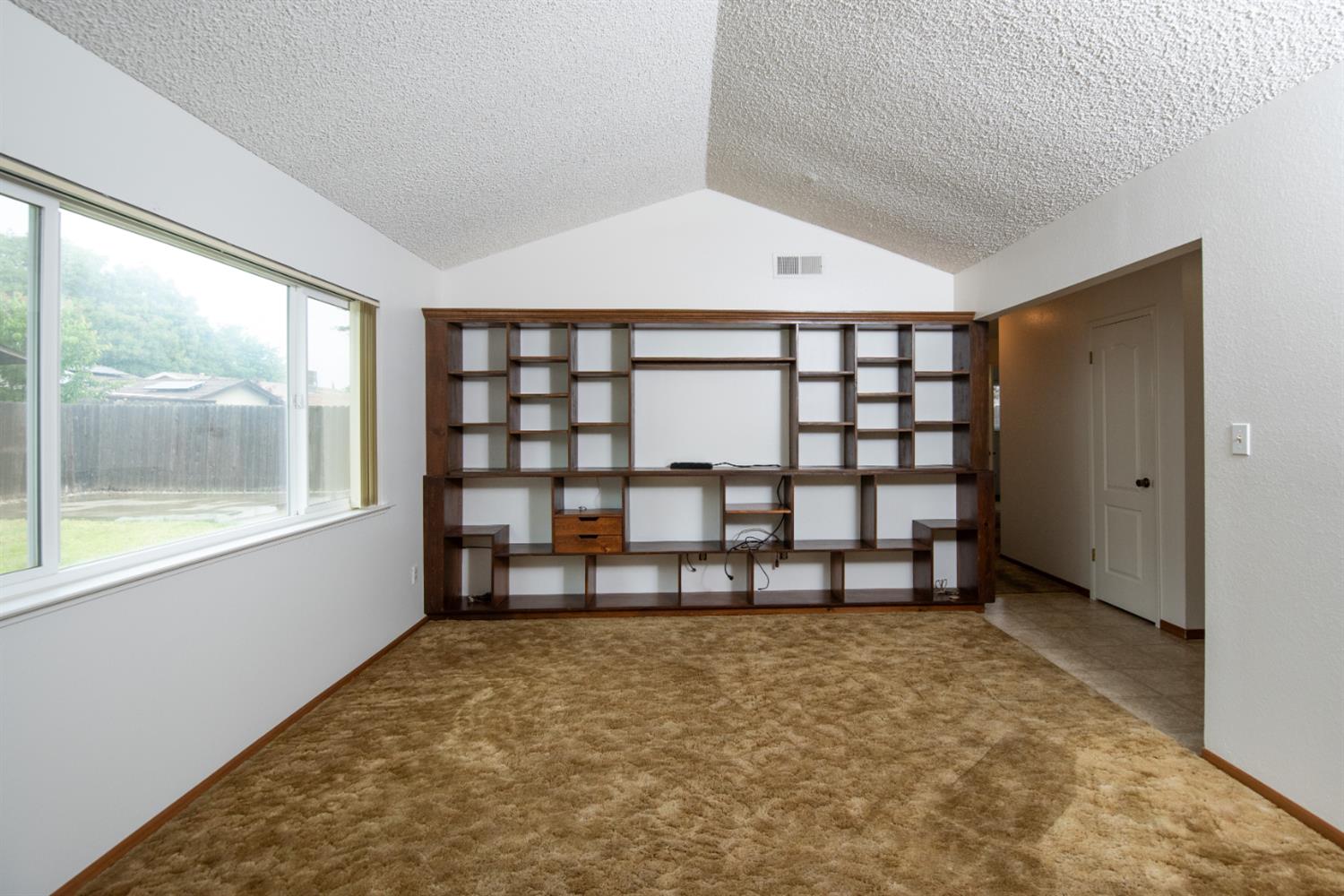 2905 Bateman Ln, Modesto, CA 95354