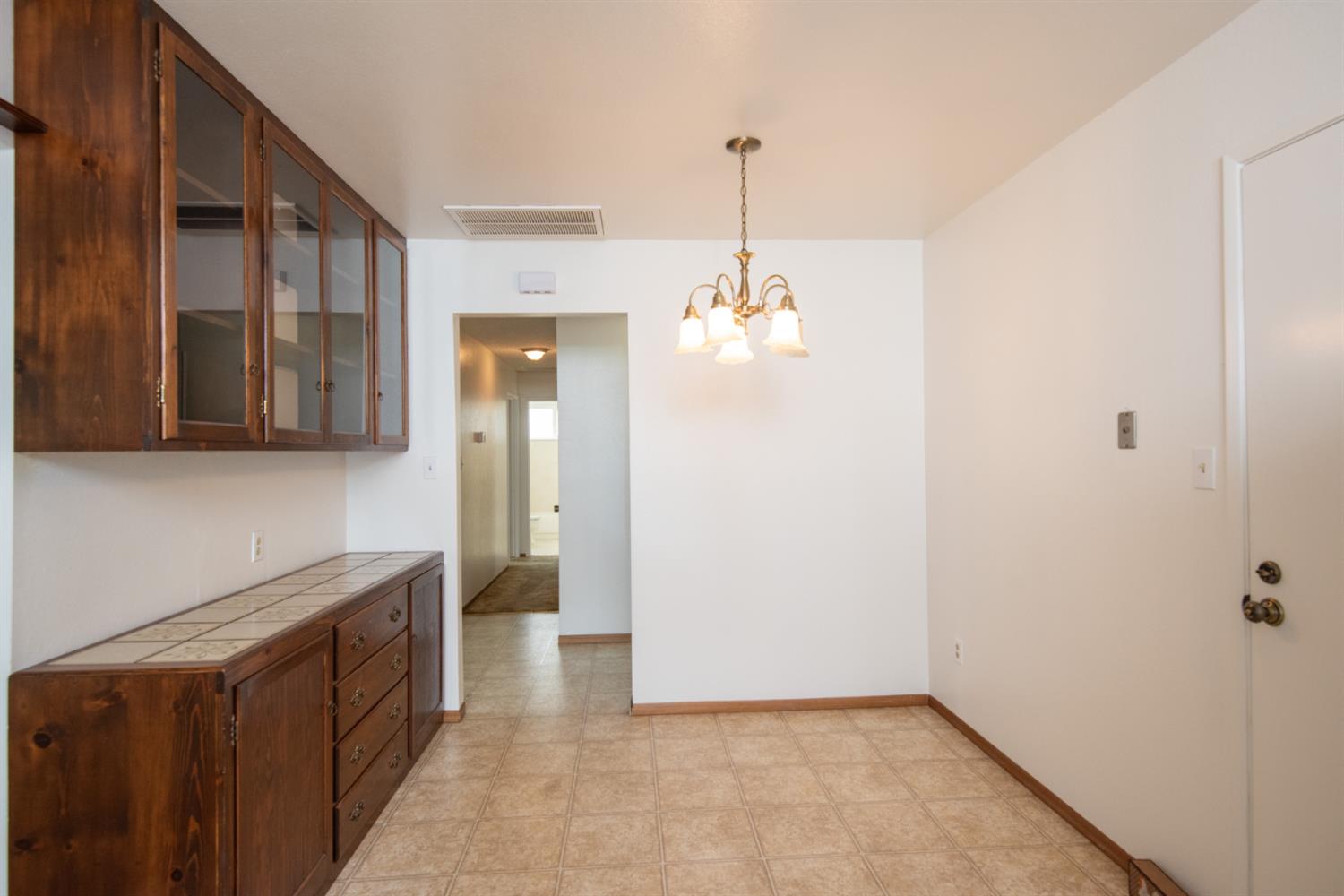 2905 Bateman Ln, Modesto, CA 95354
