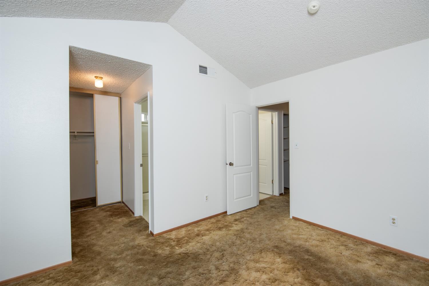 2905 Bateman Ln, Modesto, CA 95354