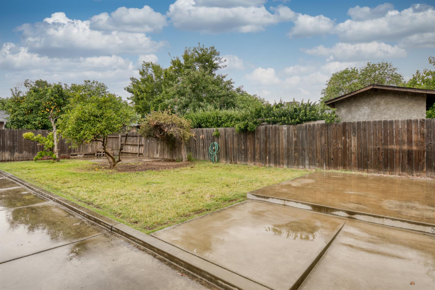 2905 Bateman Ln, Modesto, CA 95354