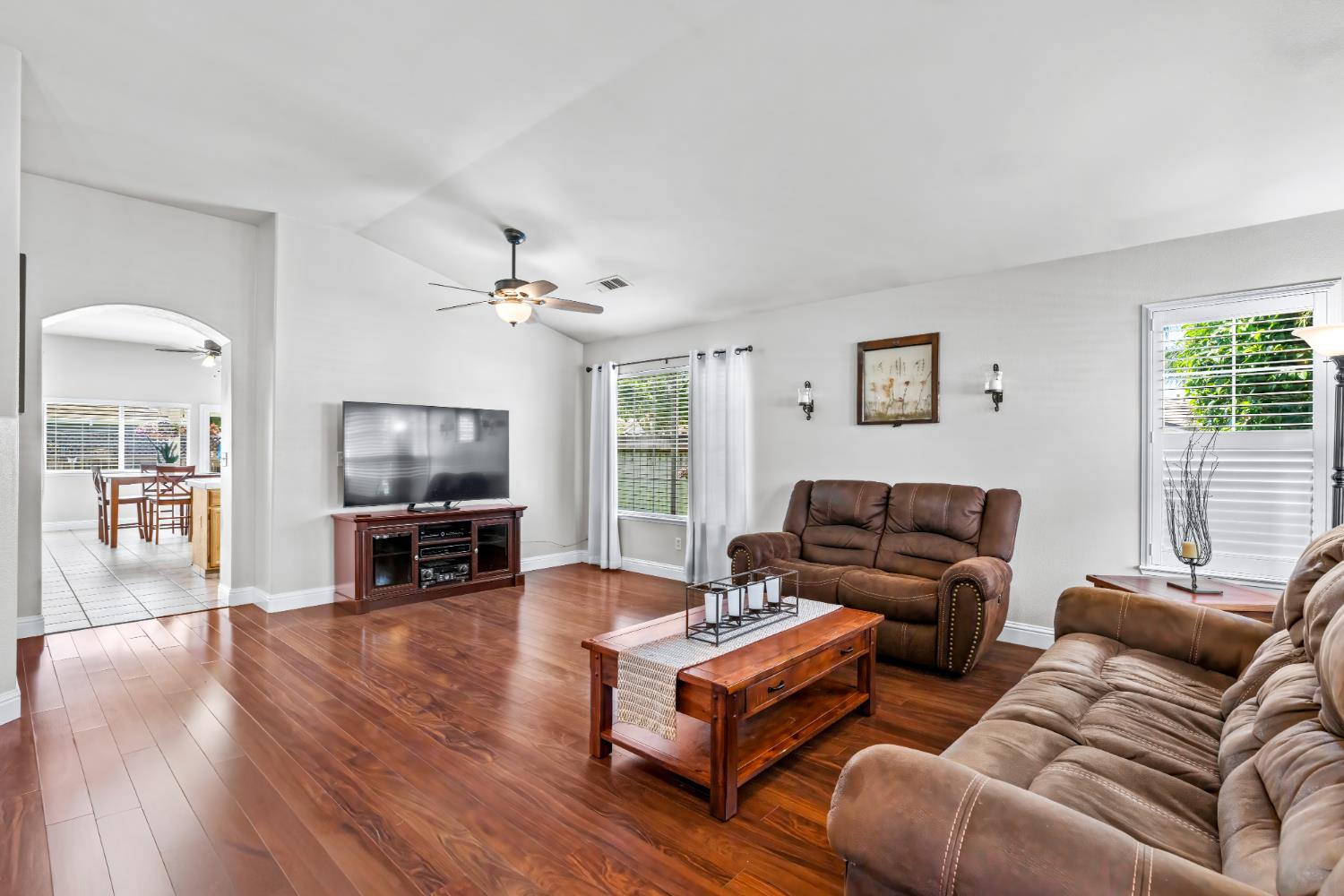 3324 Sleepy Hollow Ln, Modesto, CA 95355