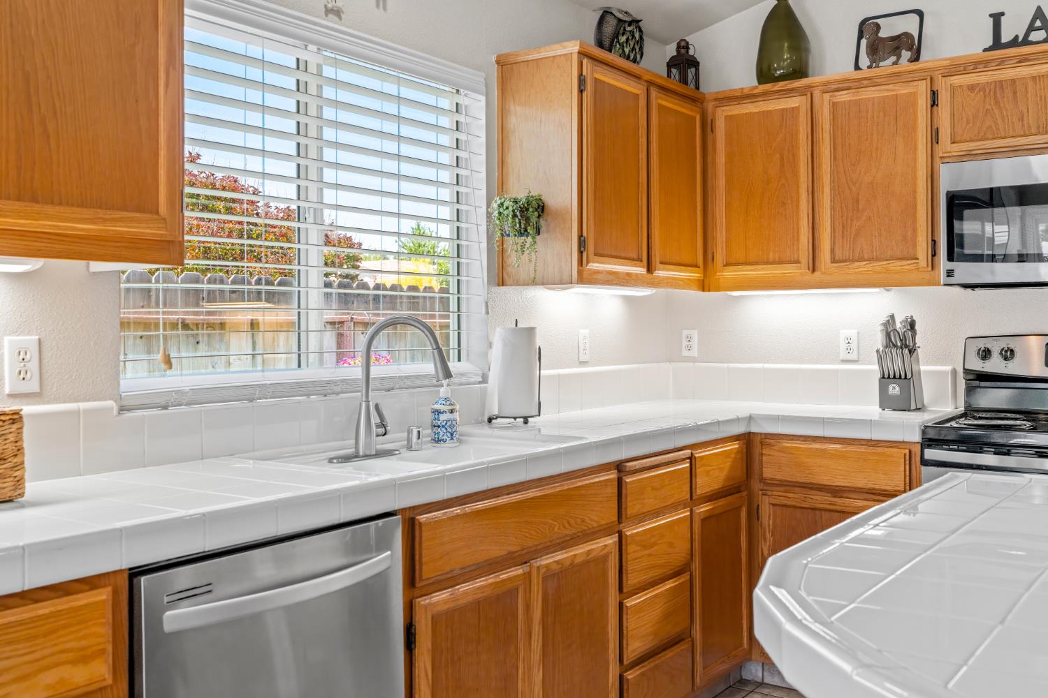 3324 Sleepy Hollow Ln, Modesto, CA 95355