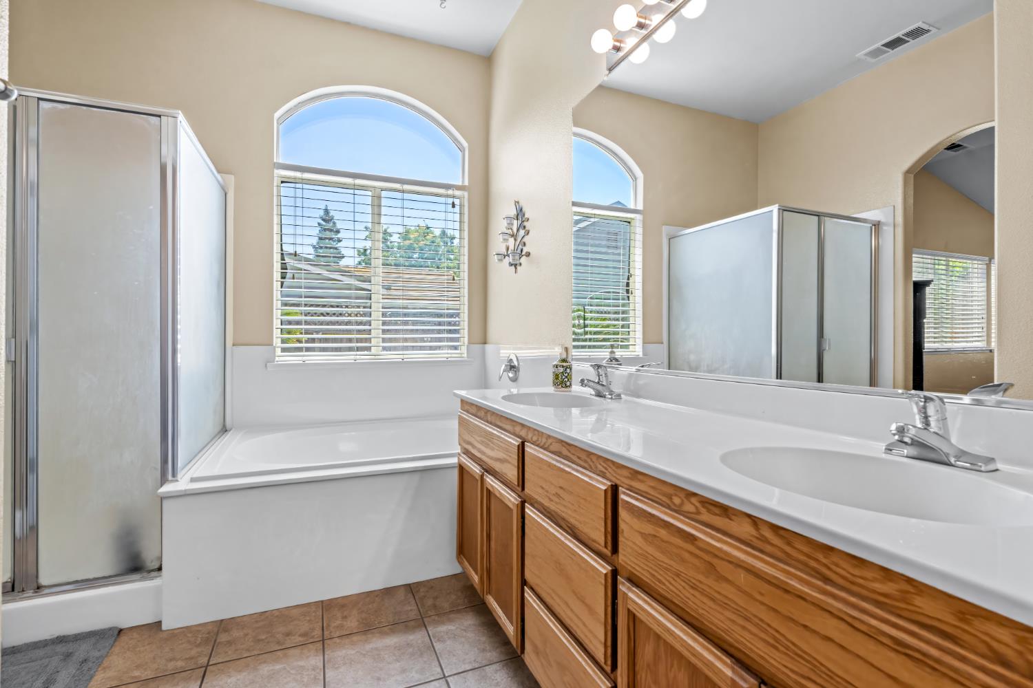 3324 Sleepy Hollow Ln, Modesto, CA 95355