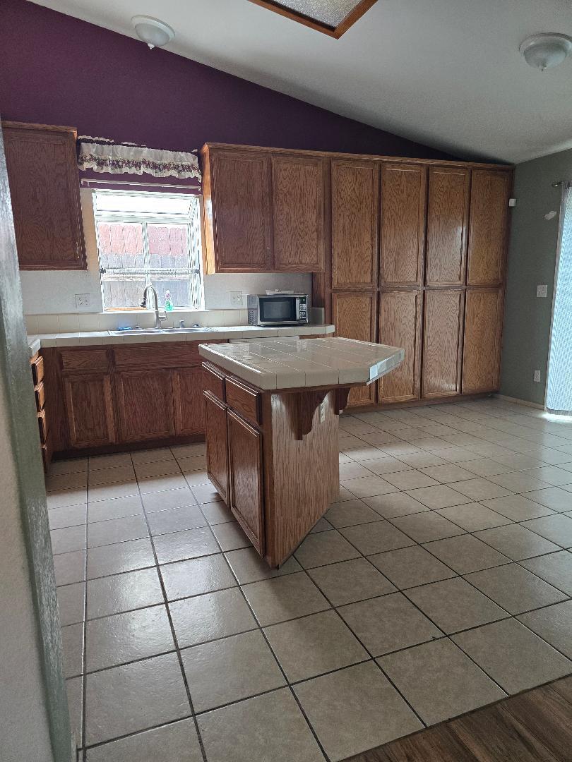29124 Rio Verde Dr, Gustine, CA 95322