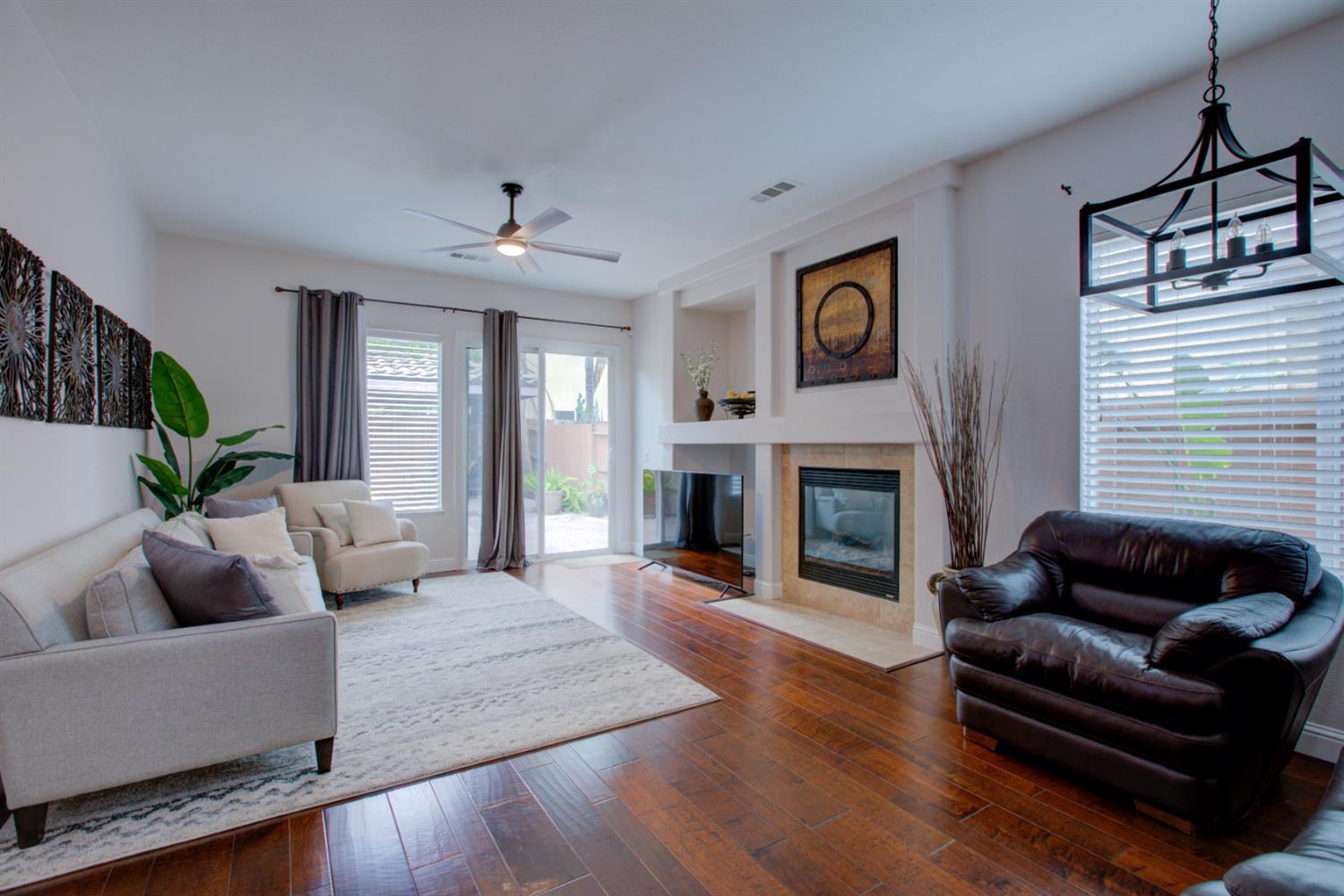 5214 Harness Ct, Riverbank, CA 95367
