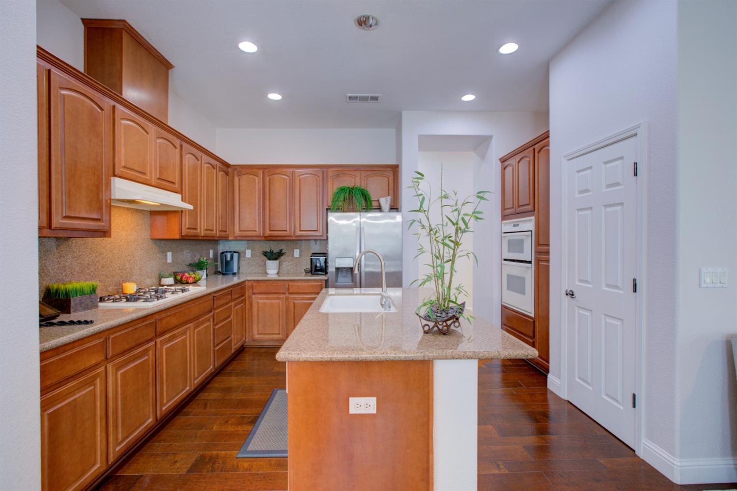 5214 Harness Ct, Riverbank, CA 95367