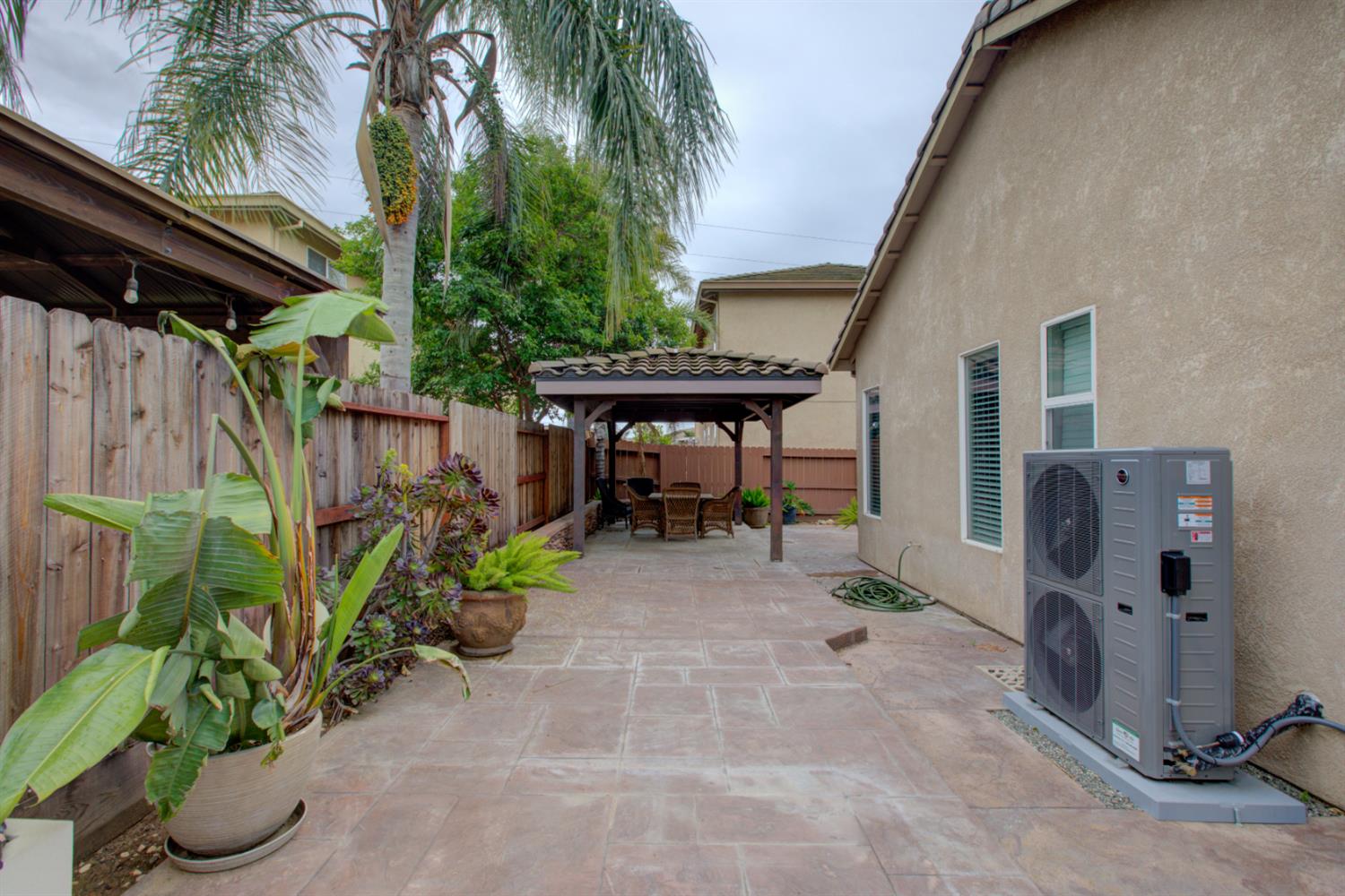 5214 Harness Ct, Riverbank, CA 95367