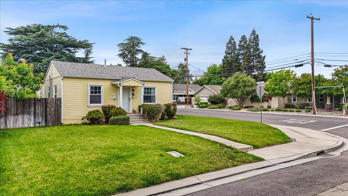 505 S Acacia Ave, Ripon, CA 95366