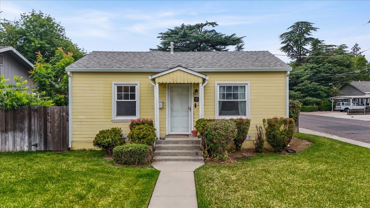 505 S Acacia Ave, Ripon, CA 95366