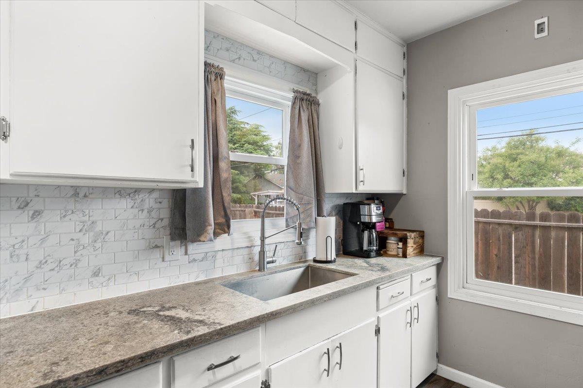 505 S Acacia Ave, Ripon, CA 95366