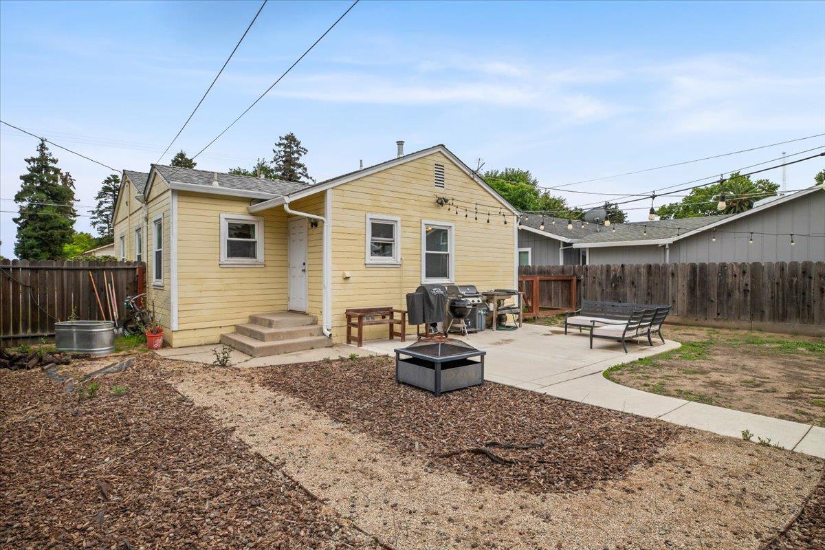 505 S Acacia Ave, Ripon, CA 95366