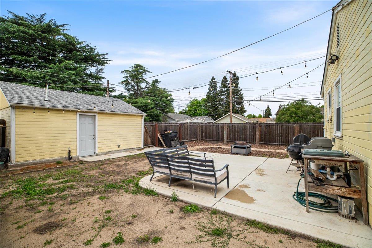 505 S Acacia Ave, Ripon, CA 95366