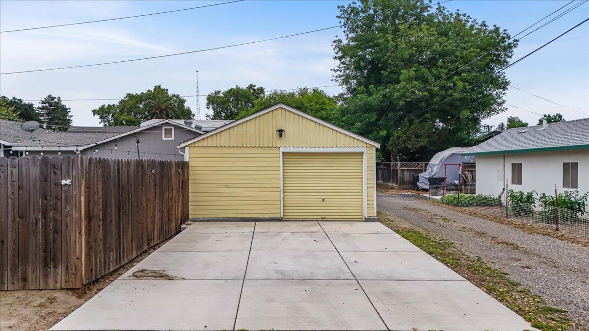 505 S Acacia Ave, Ripon, CA 95366