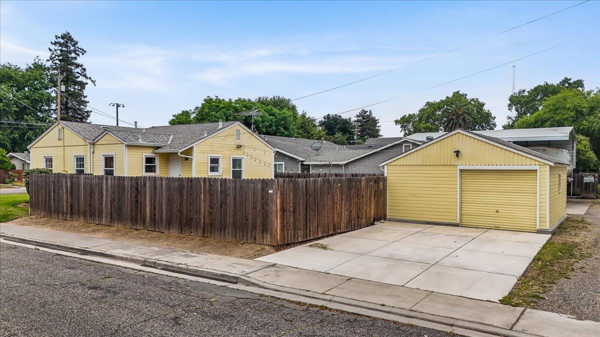 505 S Acacia Ave, Ripon, CA 95366