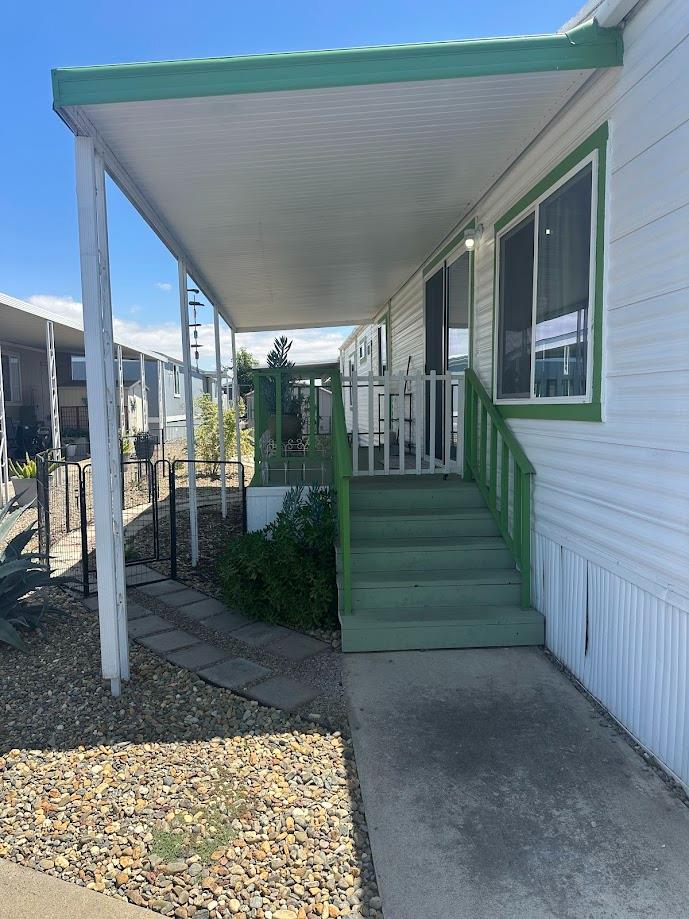 2240 Golden Oak Ln #73, Merced, CA 95341