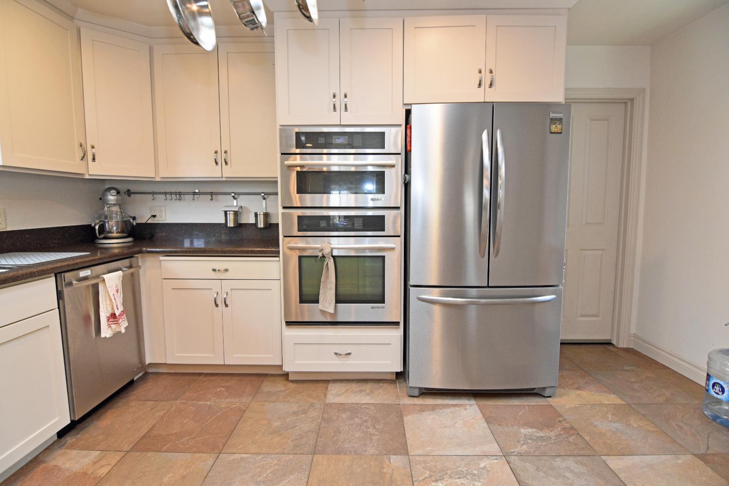 145 Andrews Ct, Turlock, CA 95380