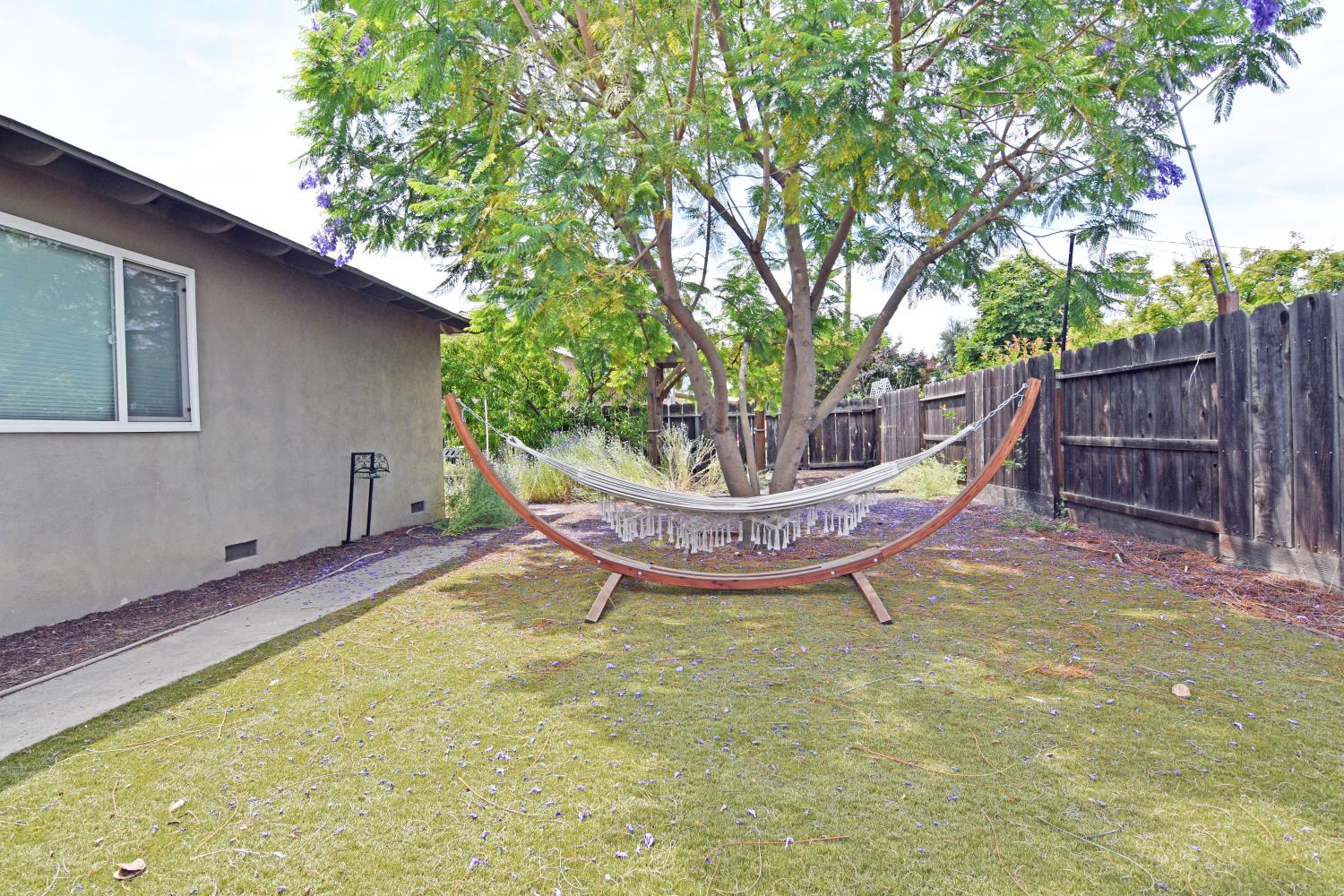 145 Andrews Ct, Turlock, CA 95380