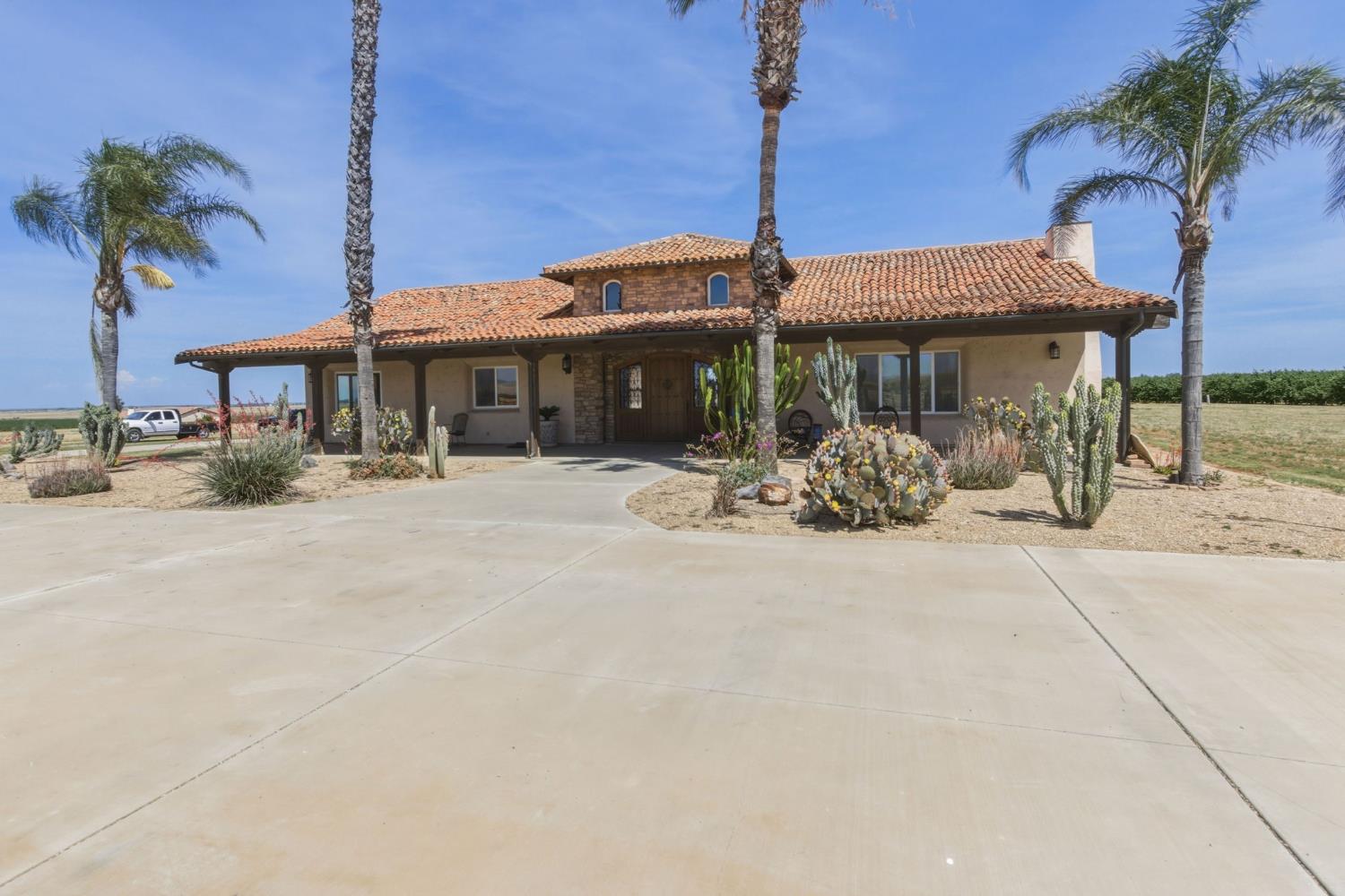 14963 Moraga Rd, Los Banos, CA 93635