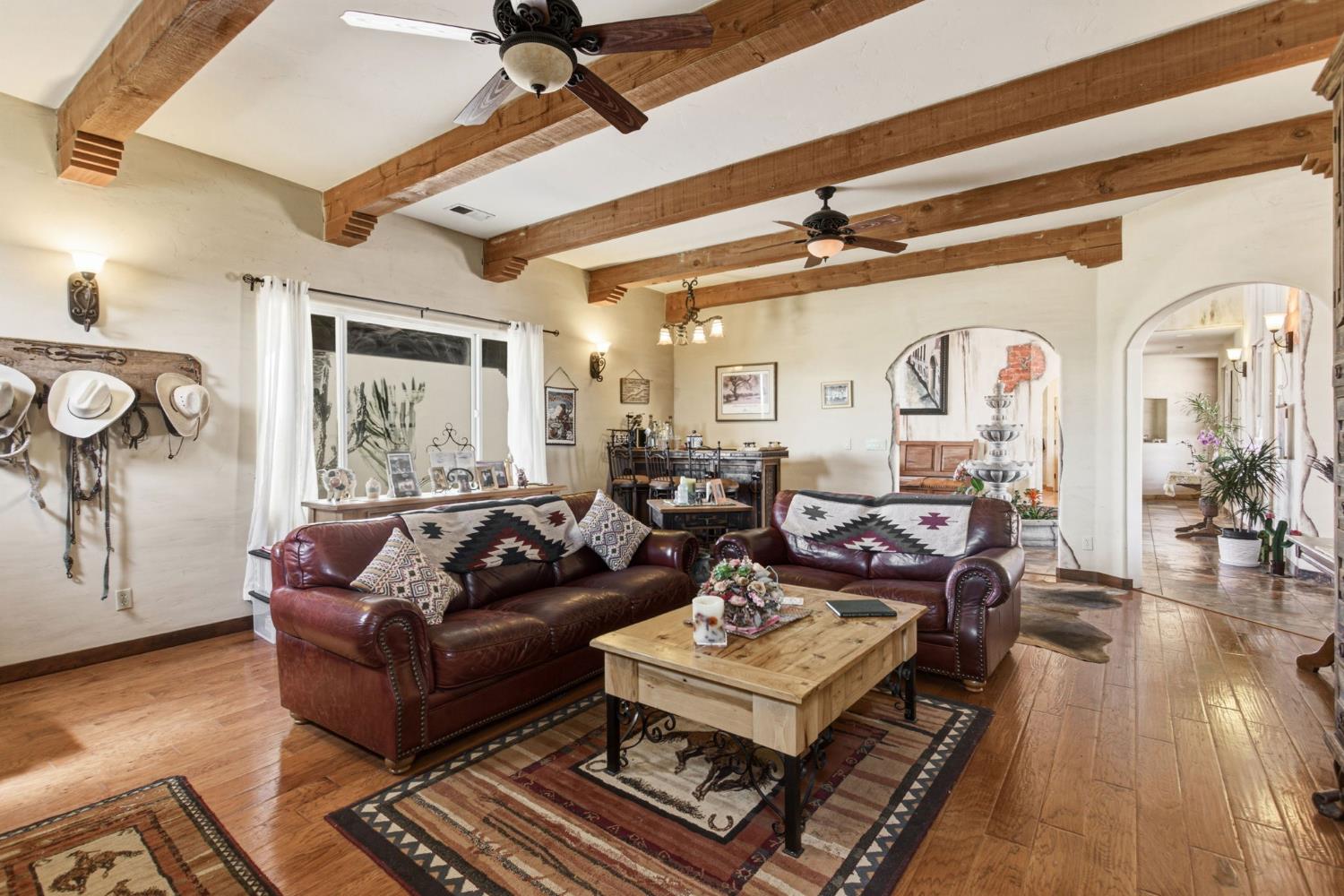 14963 Moraga Rd, Los Banos, CA 93635