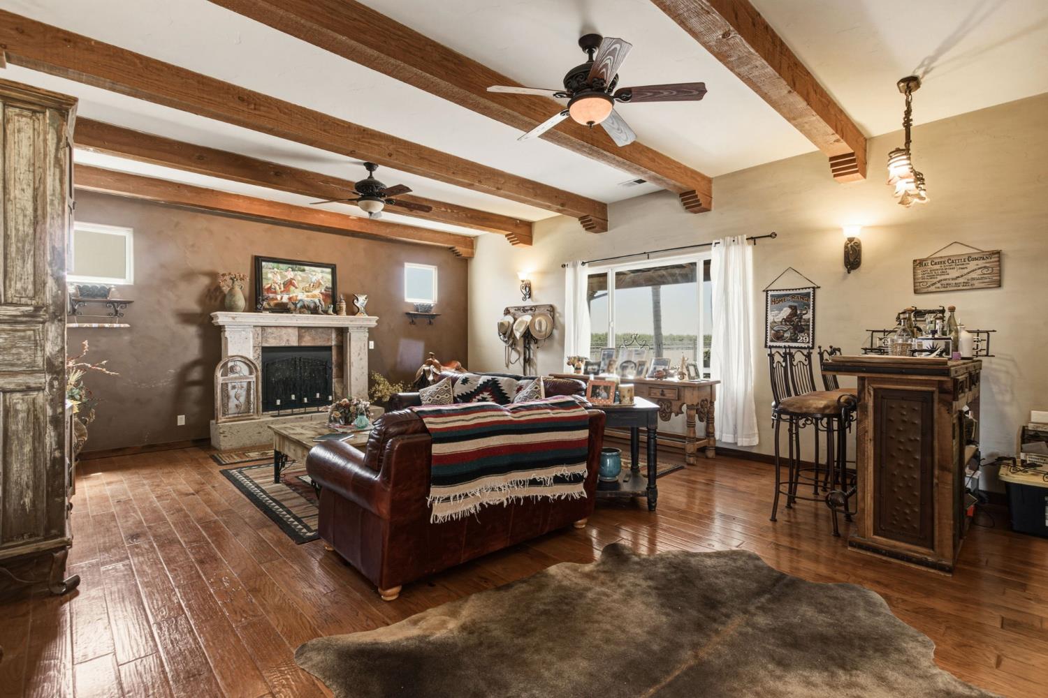 14963 Moraga Rd, Los Banos, CA 93635
