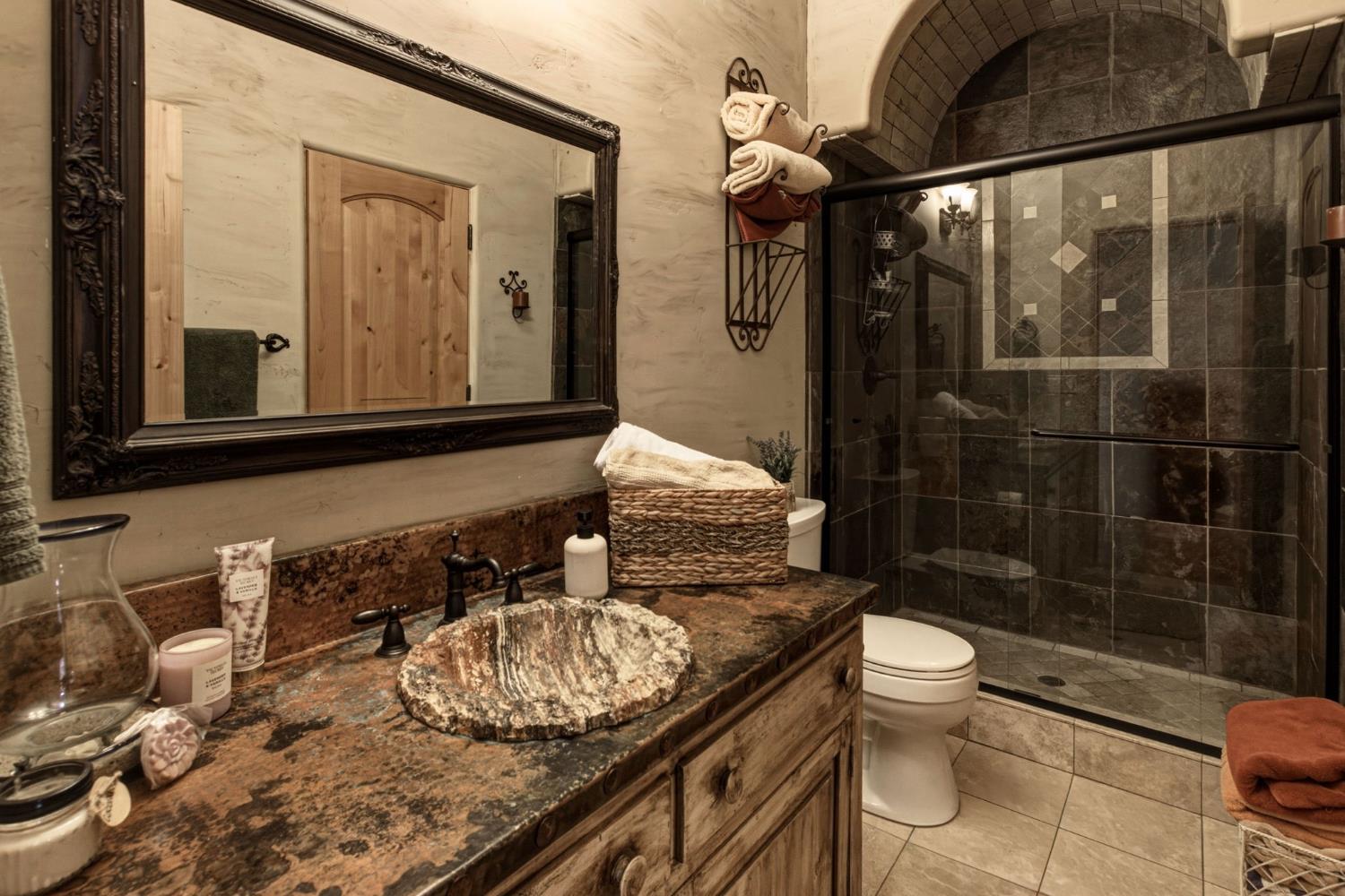 14963 Moraga Rd, Los Banos, CA 93635