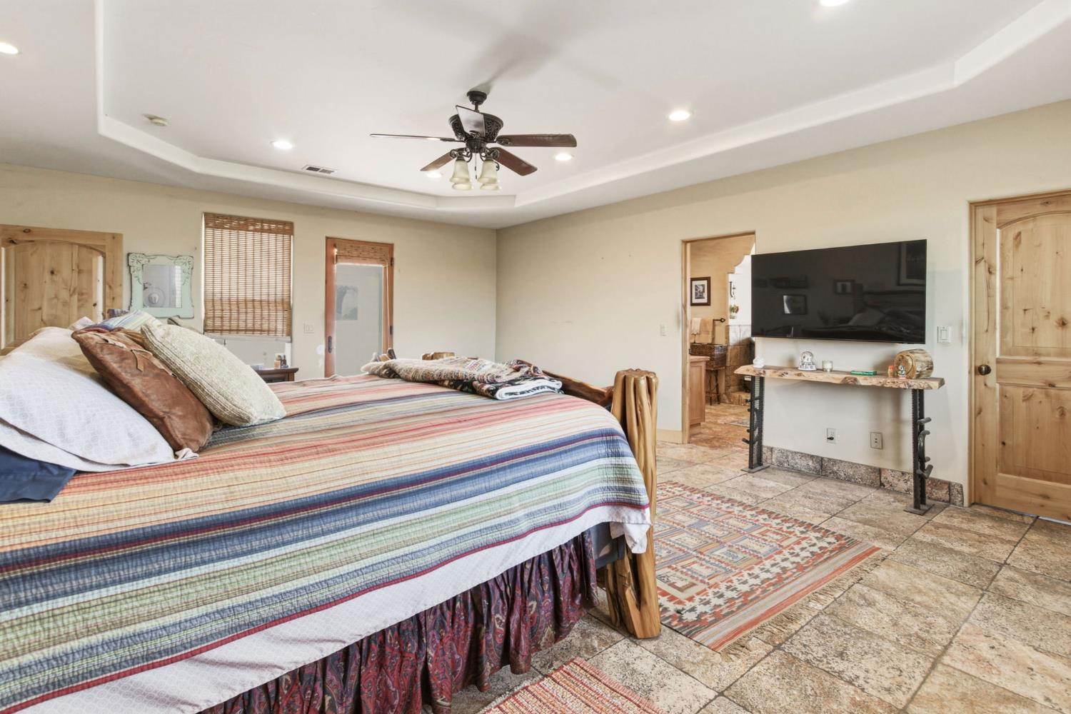 14963 Moraga Rd, Los Banos, CA 93635
