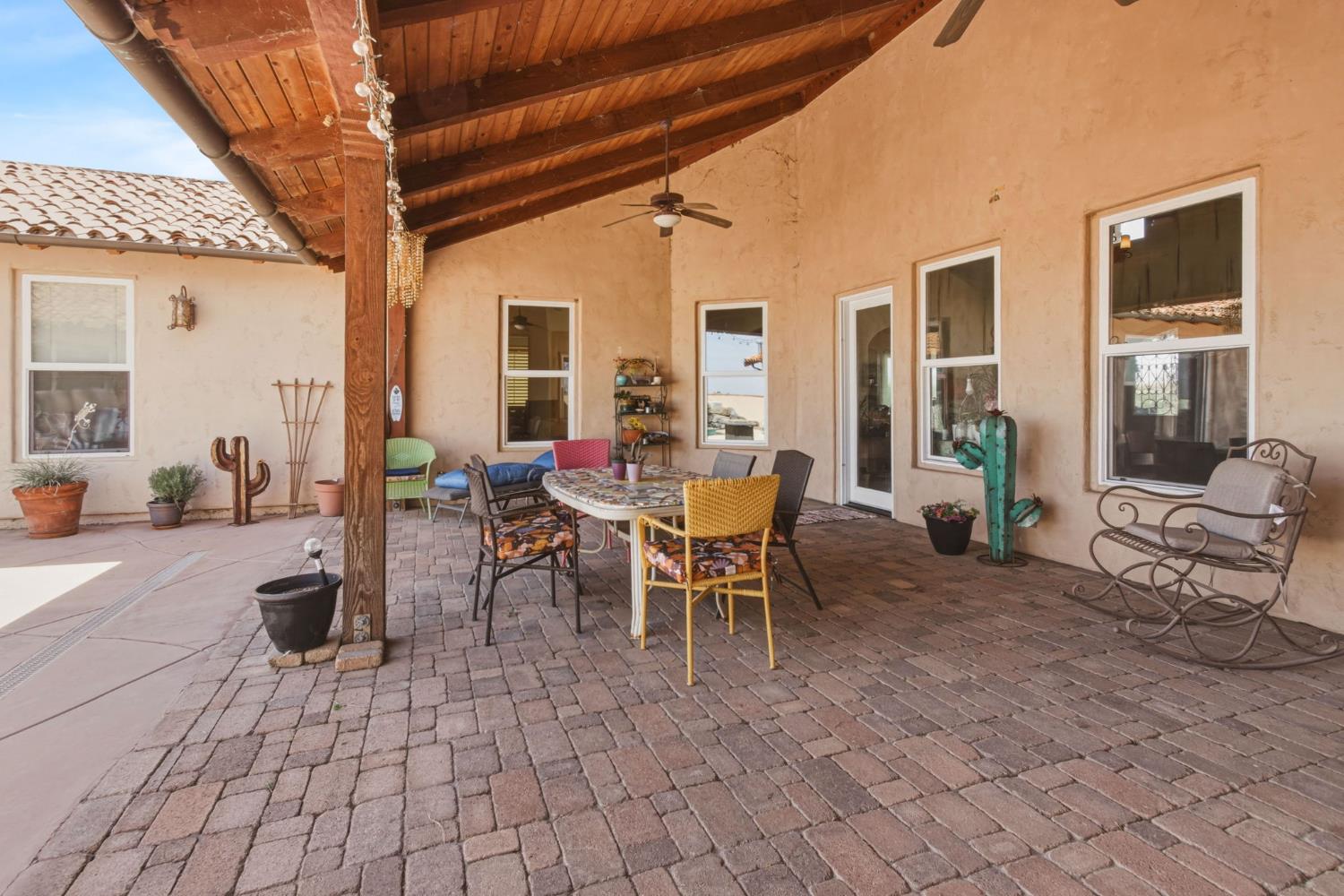 14963 Moraga Rd, Los Banos, CA 93635