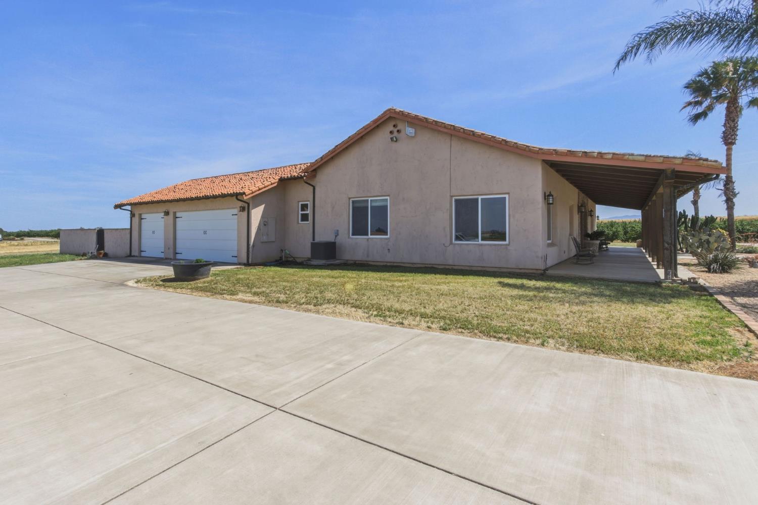14963 Moraga Rd, Los Banos, CA 93635
