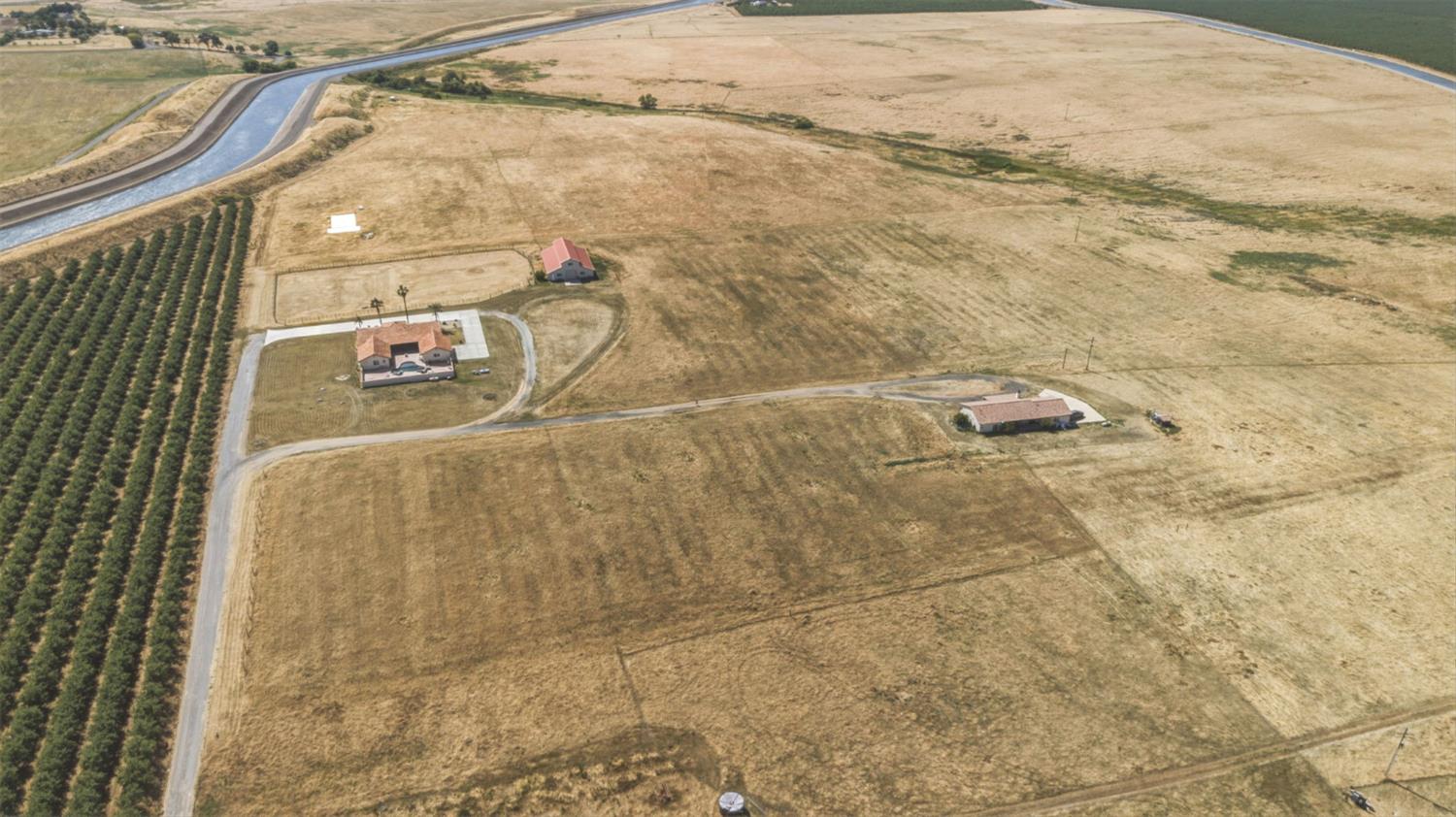 14963 Moraga Rd, Los Banos, CA 93635