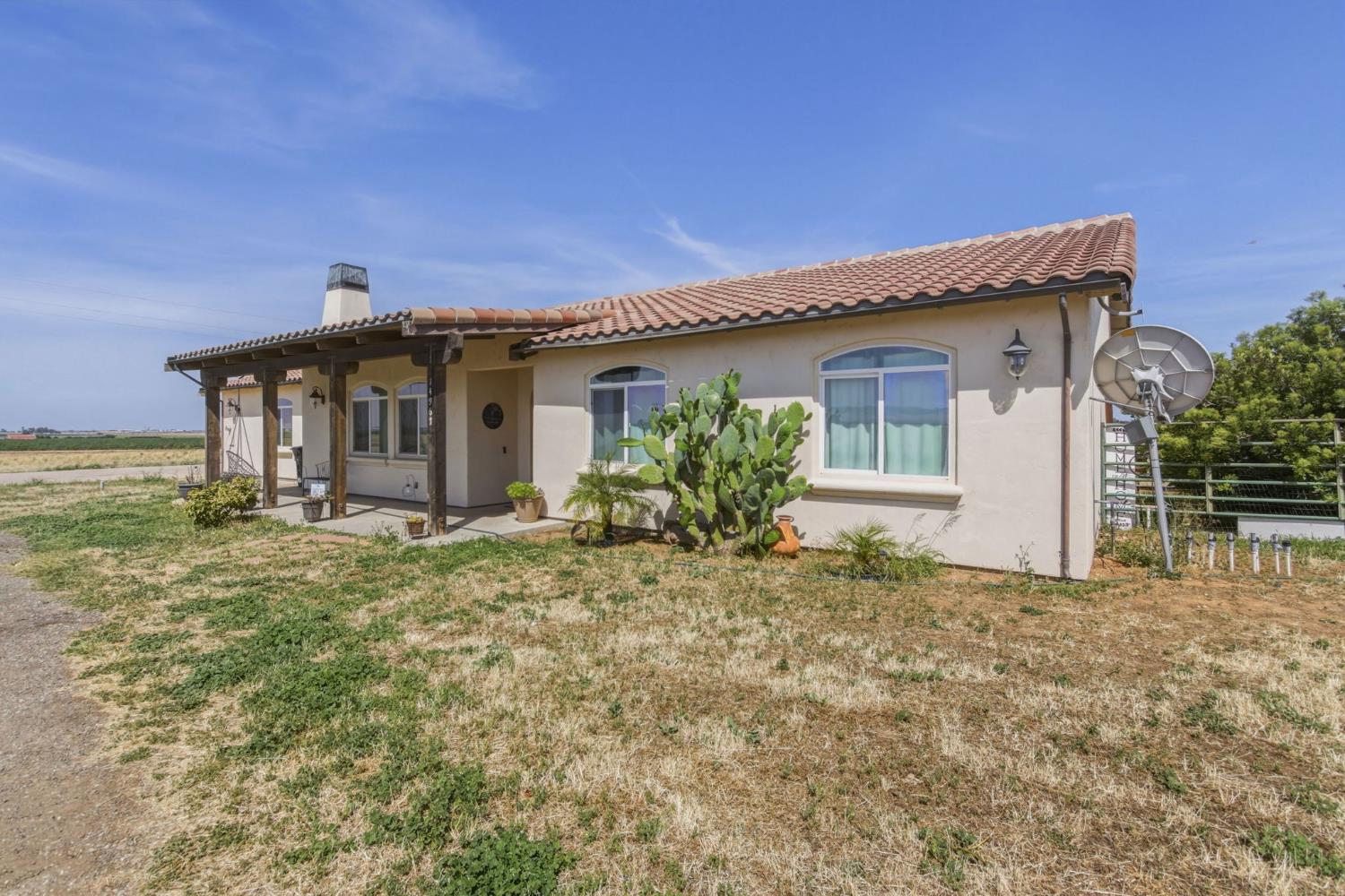 14963 Moraga Rd, Los Banos, CA 93635