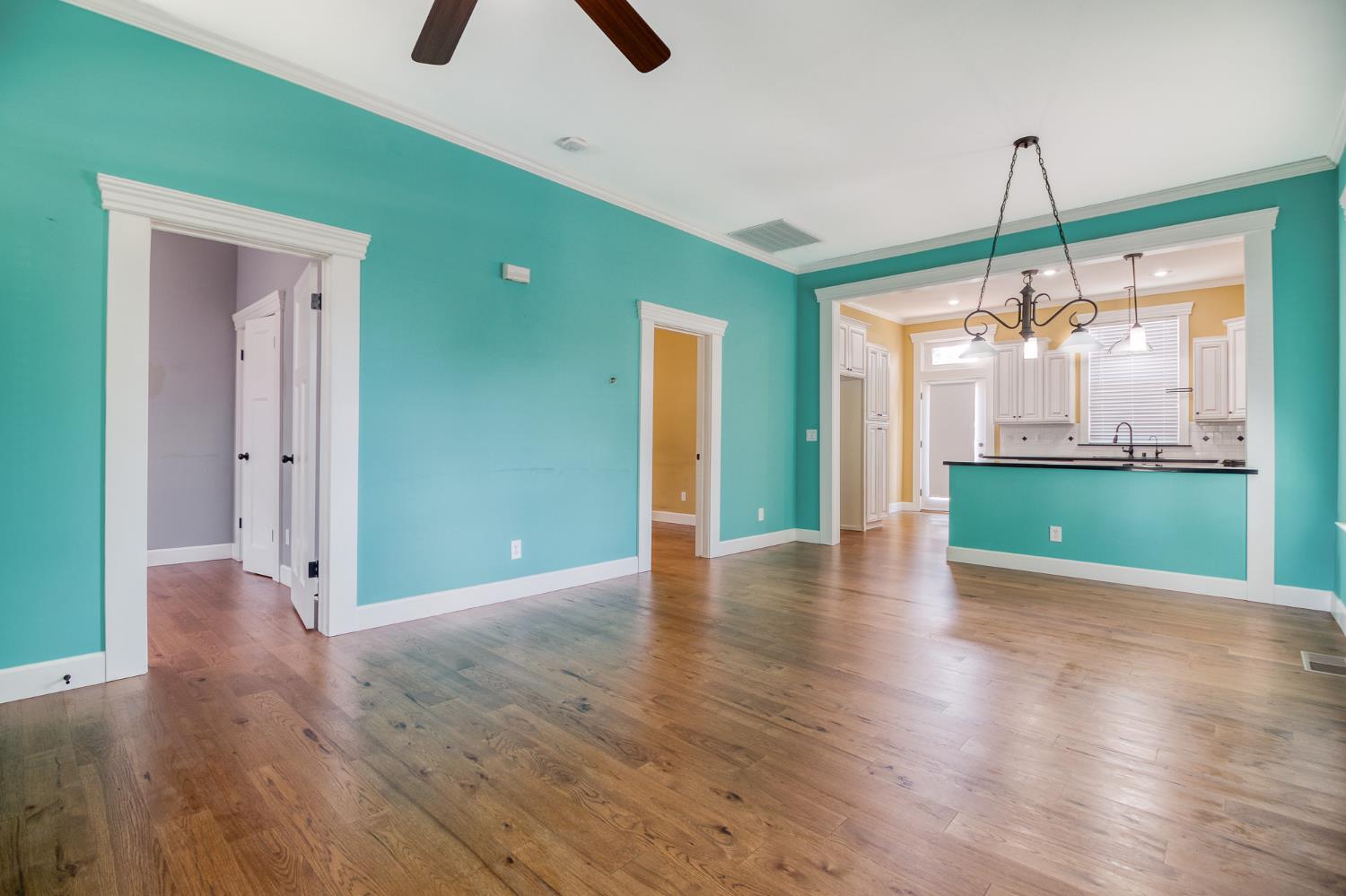253 N 1st Ave, Oakdale, CA 95361