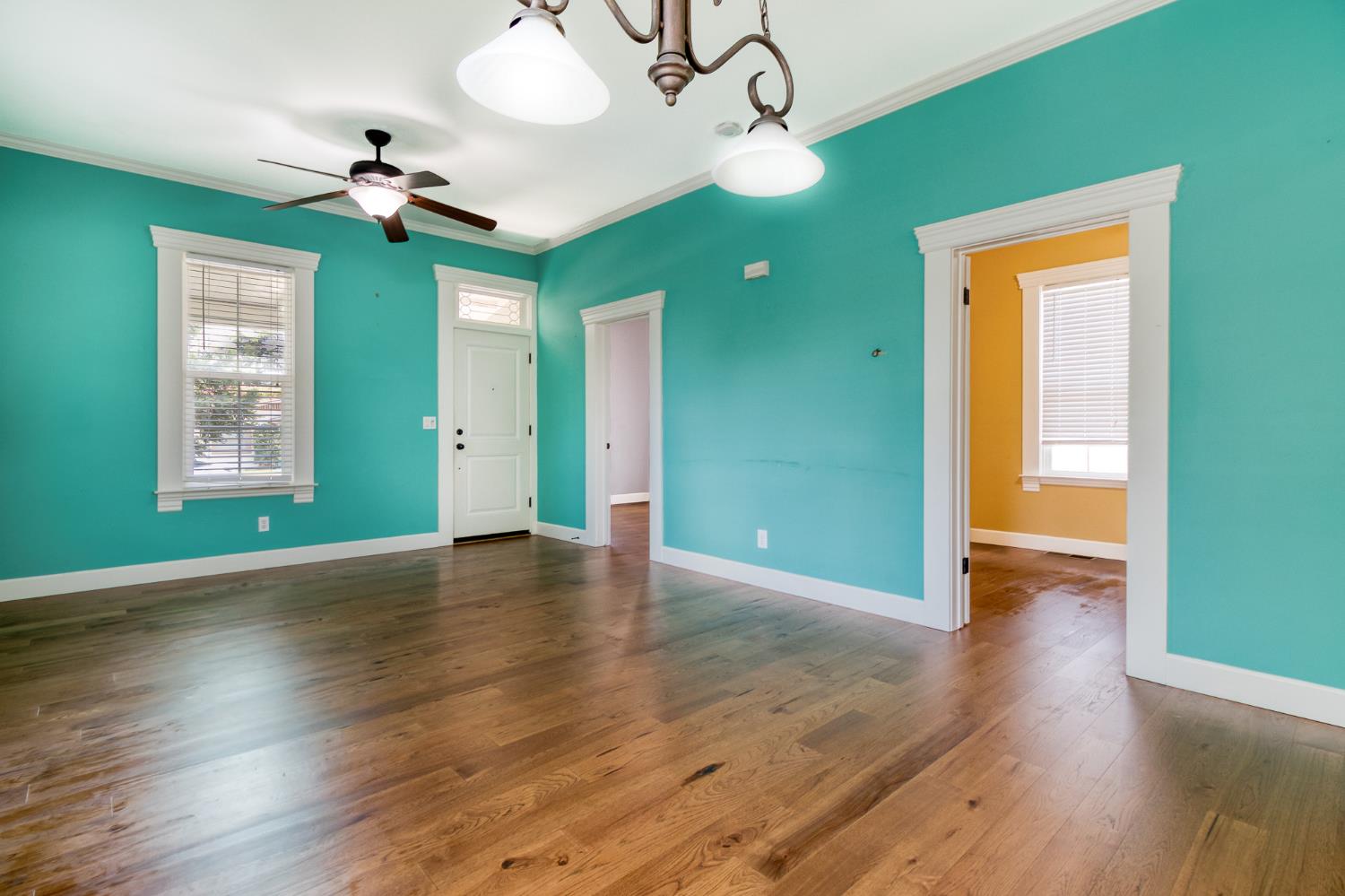 253 N 1st Ave, Oakdale, CA 95361
