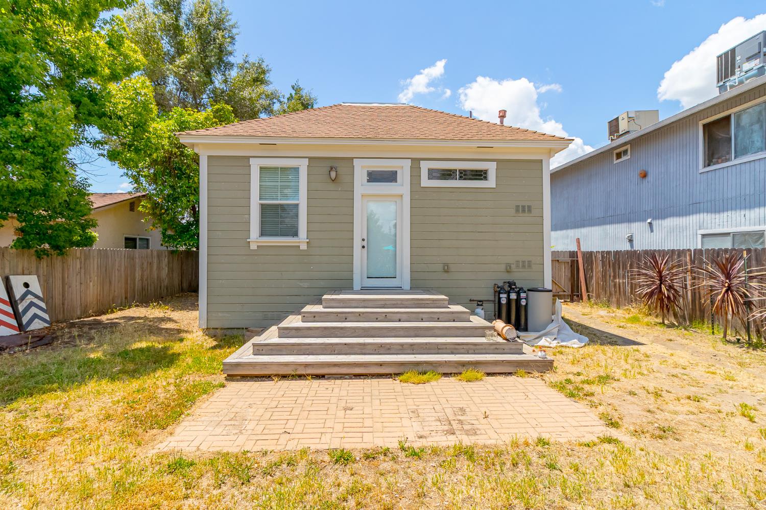 253 N 1st Ave, Oakdale, CA 95361