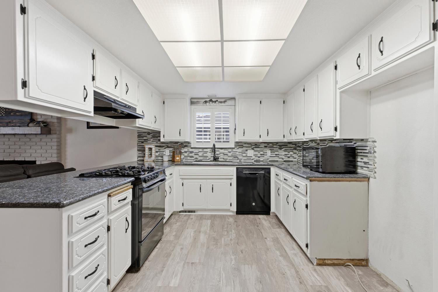 2412 Brodalski St, Atwater, CA 95301