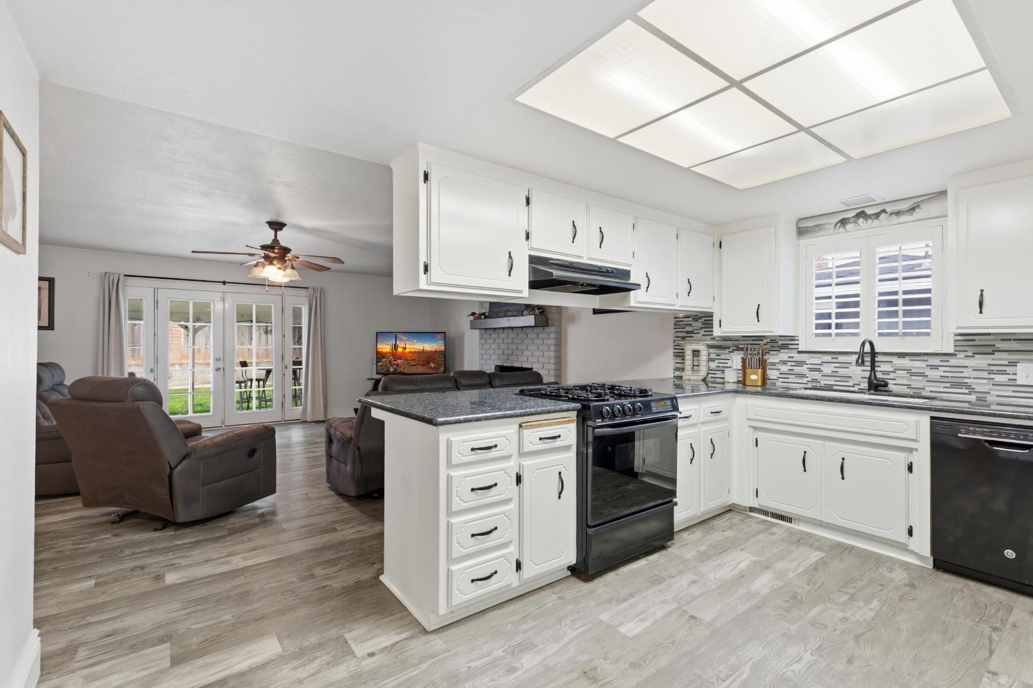 2412 Brodalski St, Atwater, CA 95301