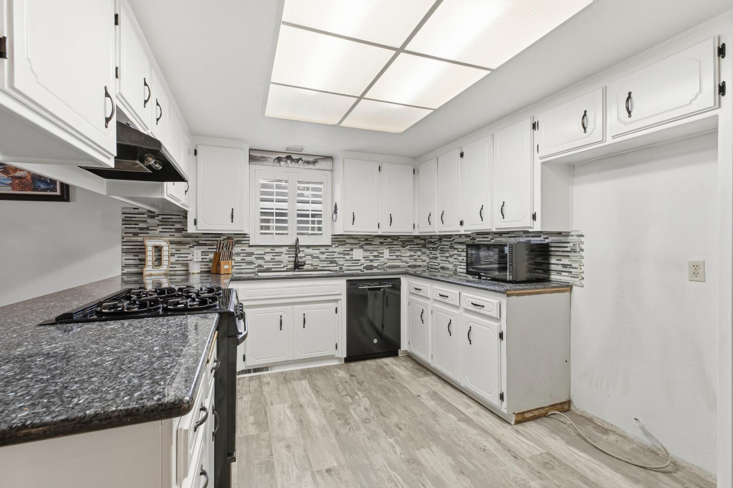 2412 Brodalski St, Atwater, CA 95301