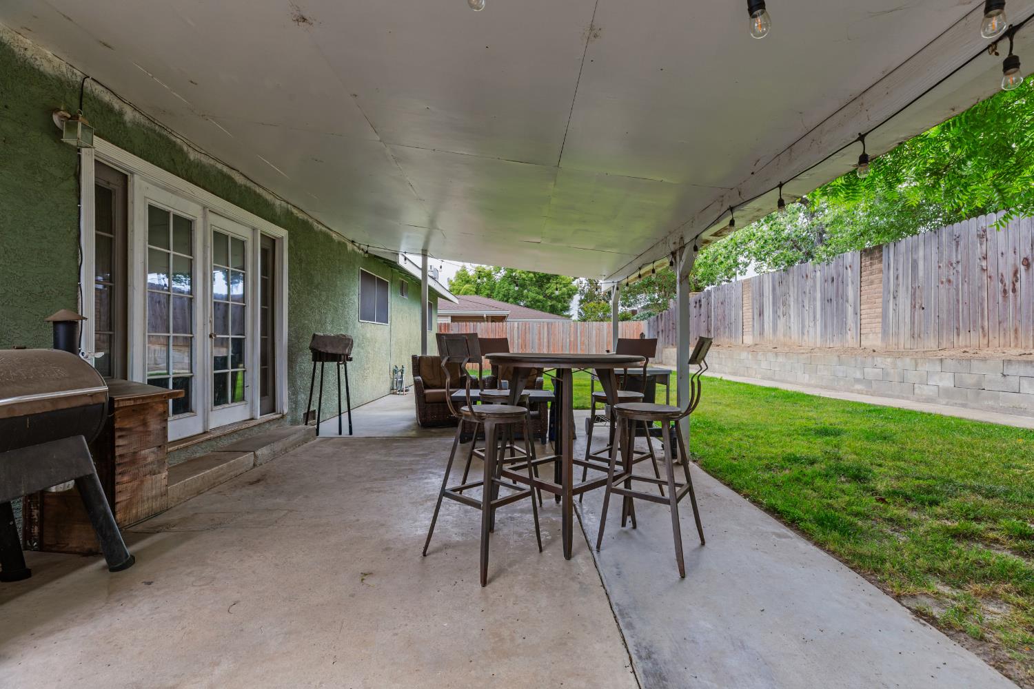2412 Brodalski St, Atwater, CA 95301