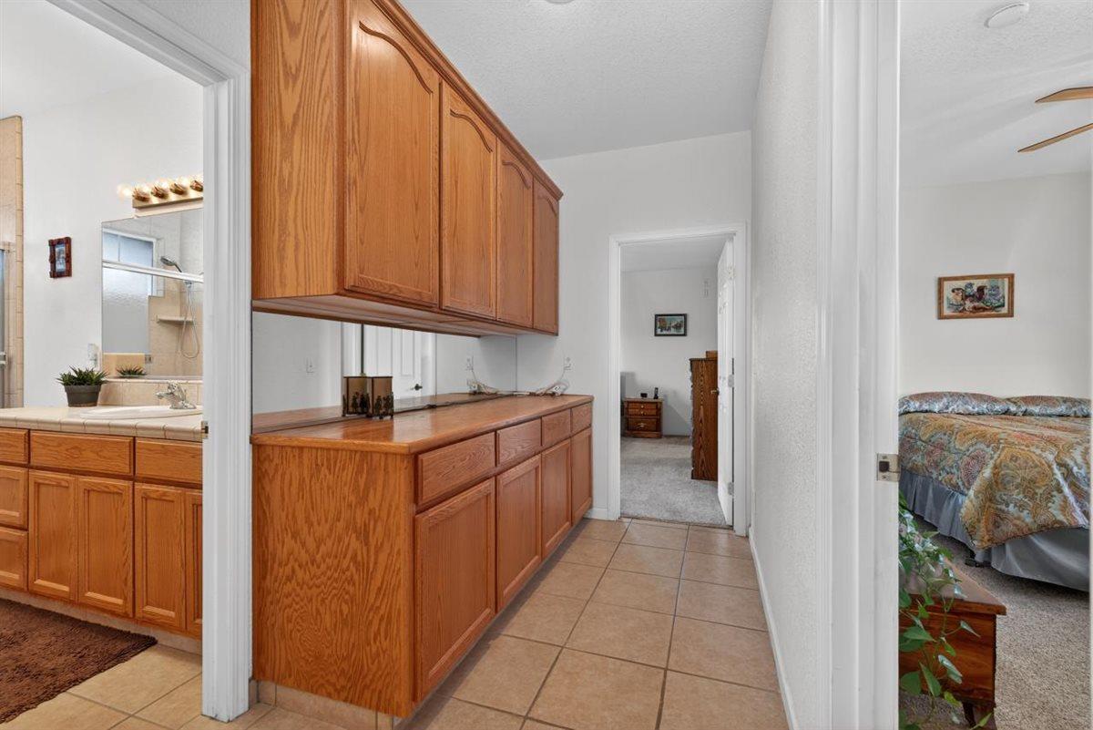 29765 E Chapman Way, Escalon, CA 95320