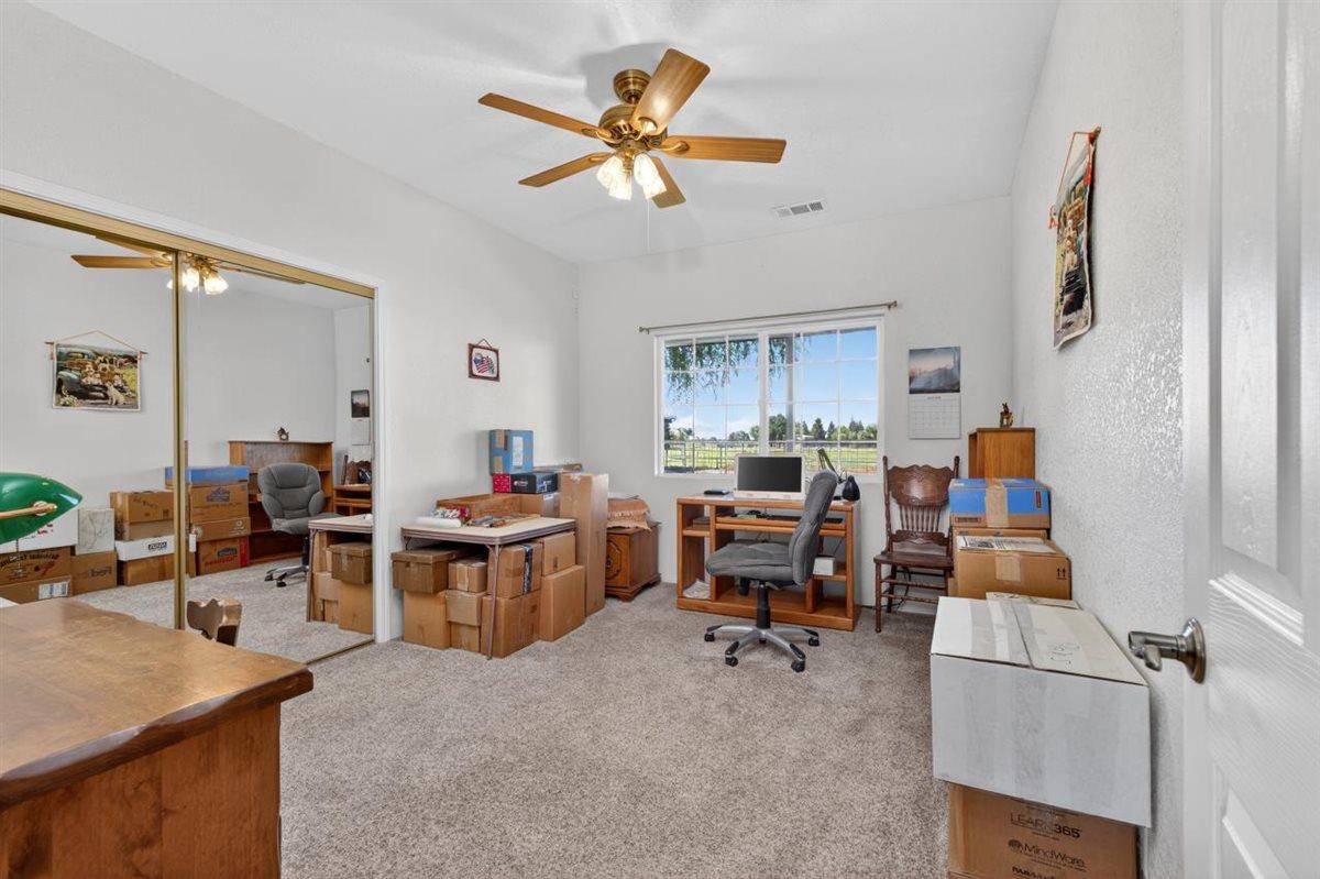 29765 E Chapman Way, Escalon, CA 95320