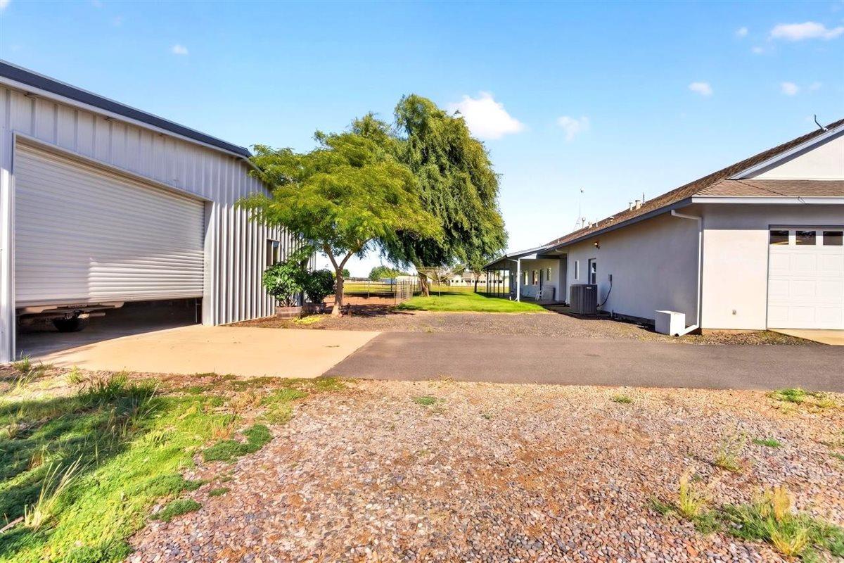 29765 E Chapman Way, Escalon, CA 95320