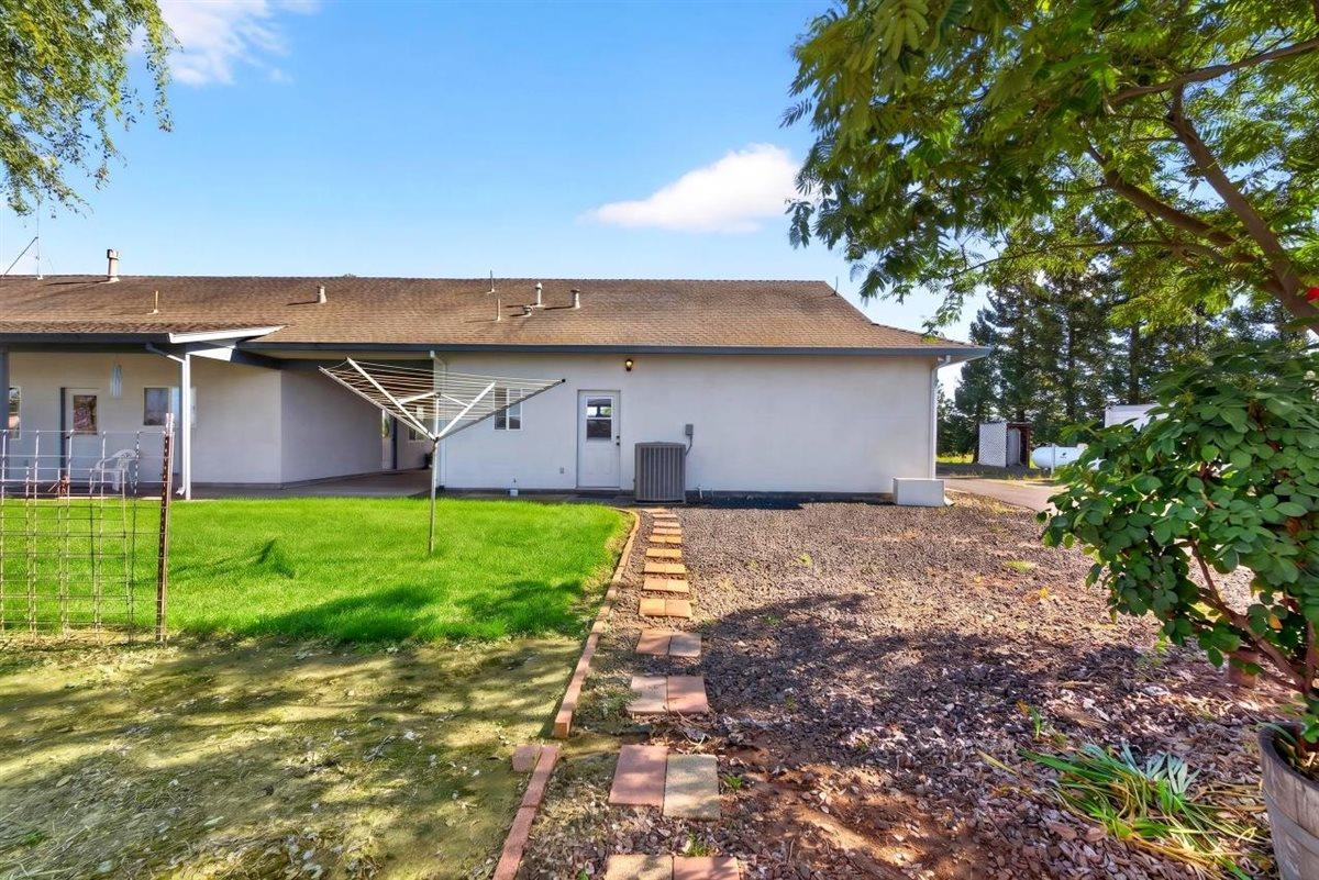 29765 E Chapman Way, Escalon, CA 95320