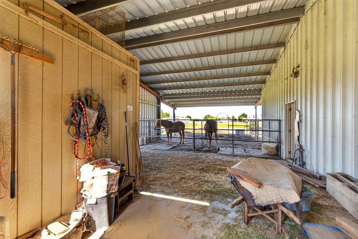 29765 E Chapman Way, Escalon, CA 95320
