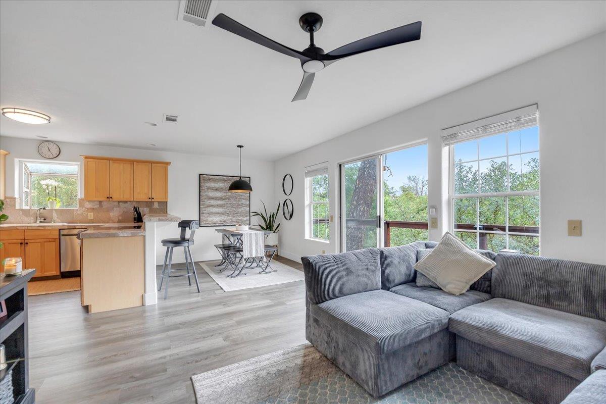 4589 Tomahawk Trail, Copperopolis, CA 95228