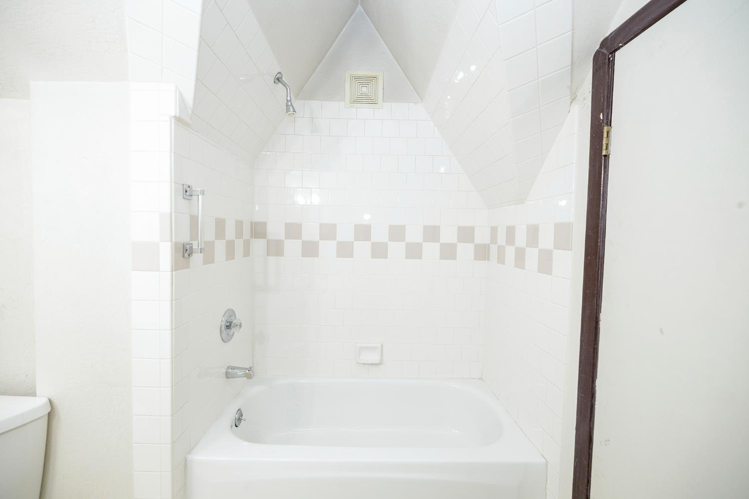 421 Myrtle Ave, Modesto, CA 95350