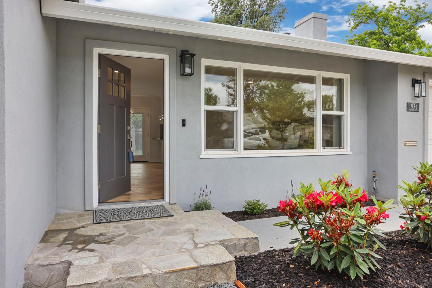 1834 Maria Ct, Modesto, CA 95354